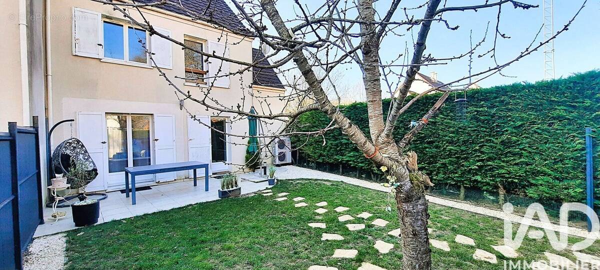 Photo 1 - Maison à SAINTE-GENEVIEVE-DES-BOIS