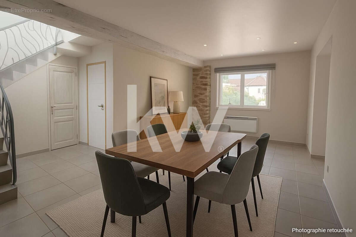 Appartement à LA CHAPELLE-SAINT-MESMIN