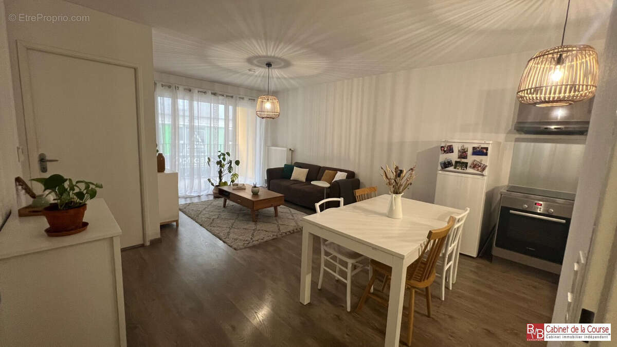 Appartement 48 m² à Bordeaux  - photo 2