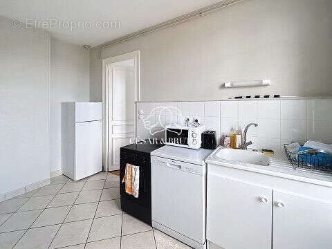 Appartement 42 m² à Lyon-8e  - photo 4