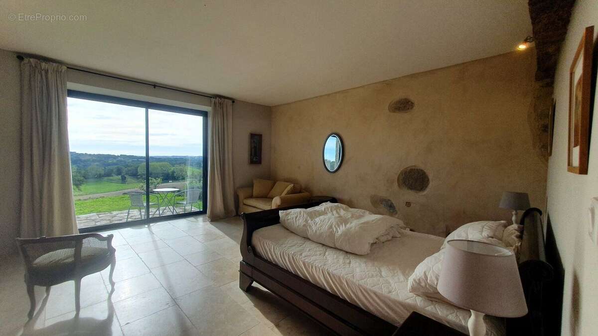Propriété avec habitat et gite exceptionnel - photo 9