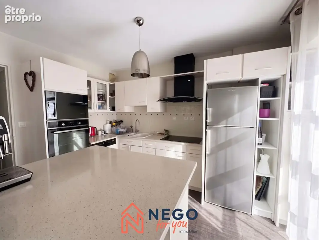 Appartement T3/T4 lumineux avec 2 loggias - Quartier La Madeleine ? Angers - photo 2