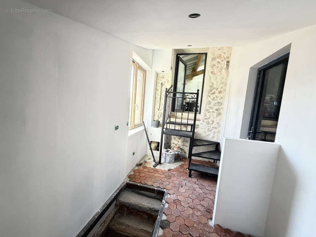 Maison à AUPS