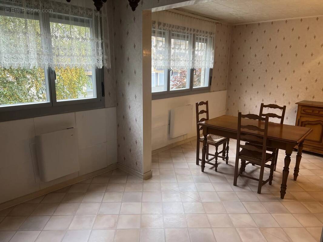 Appartement à SAINT-ETIENNE