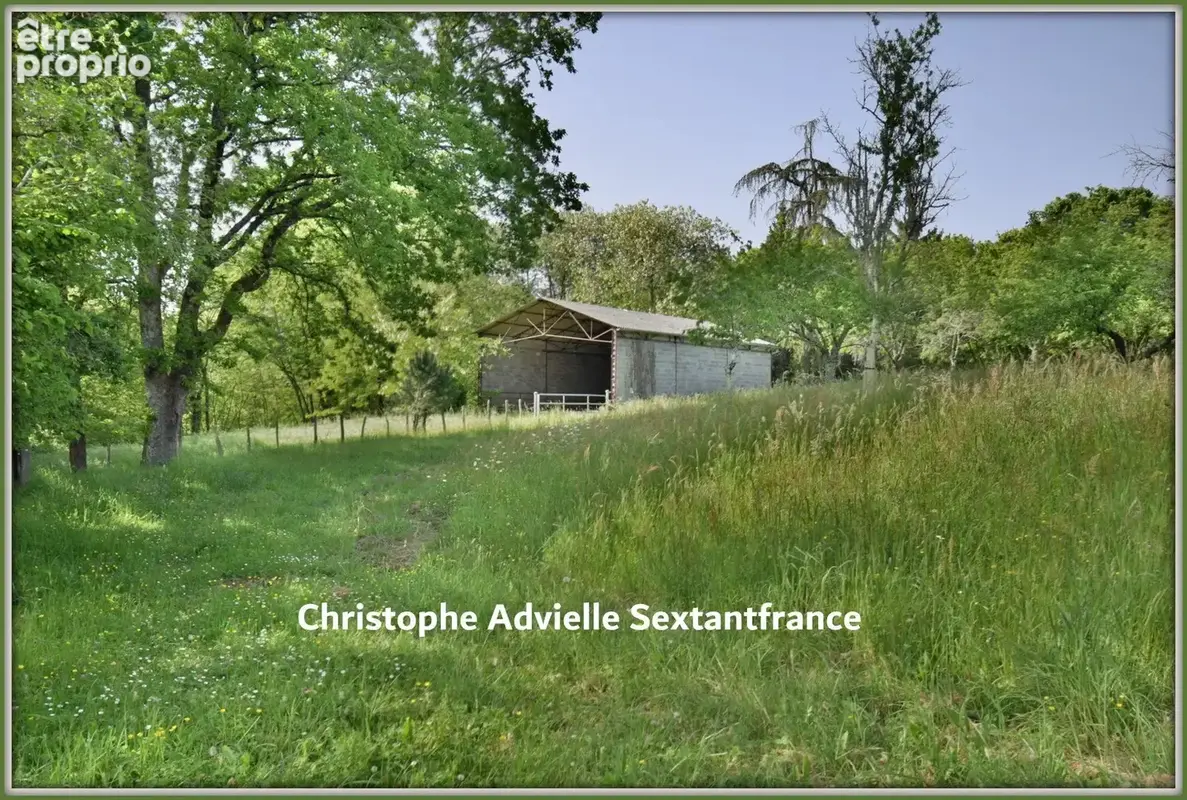 Magnifique panorama depuis la maison exposée plein Sud, 158 M2 habitables, potentiel d'aménagement supplémentaire important, sur - photo 16