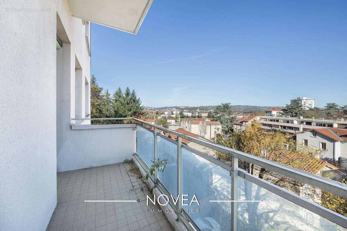 Appartement à SAINT-ETIENNE