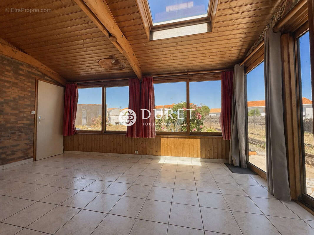 Maison 85 m² à La Bruffiere  - photo 5