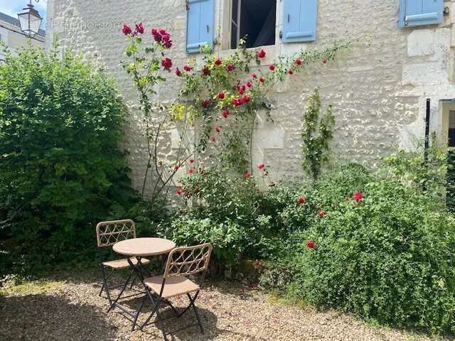 Maison à SALLES-LAVALETTE