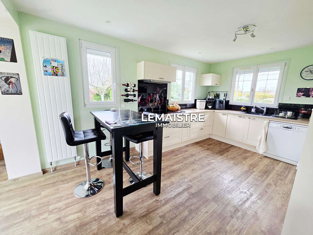 Maison à FONTAINE-LA-MALLET