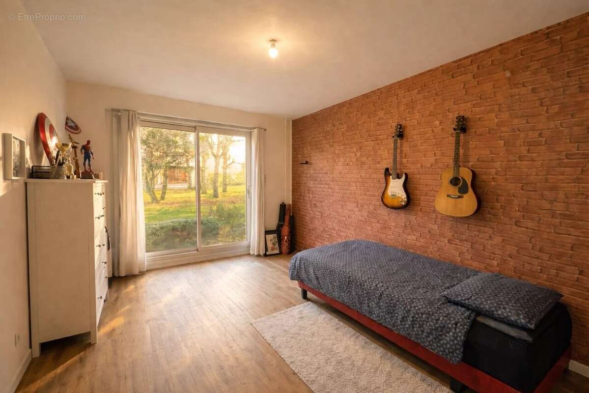 Appartement à SAINT-MAUR-DES-FOSSES