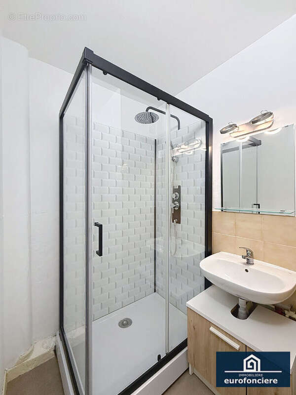 Appartement à LA CHAPELLE-SAINT-LUC