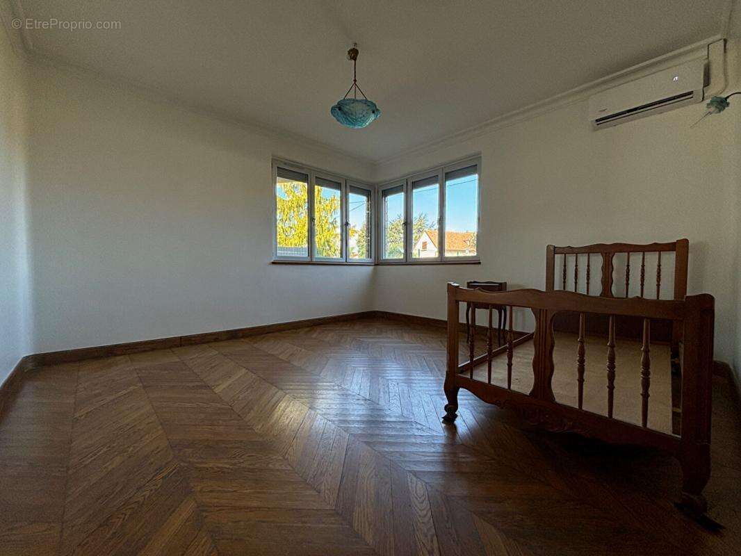 Maison à POILLY-LEZ-GIEN