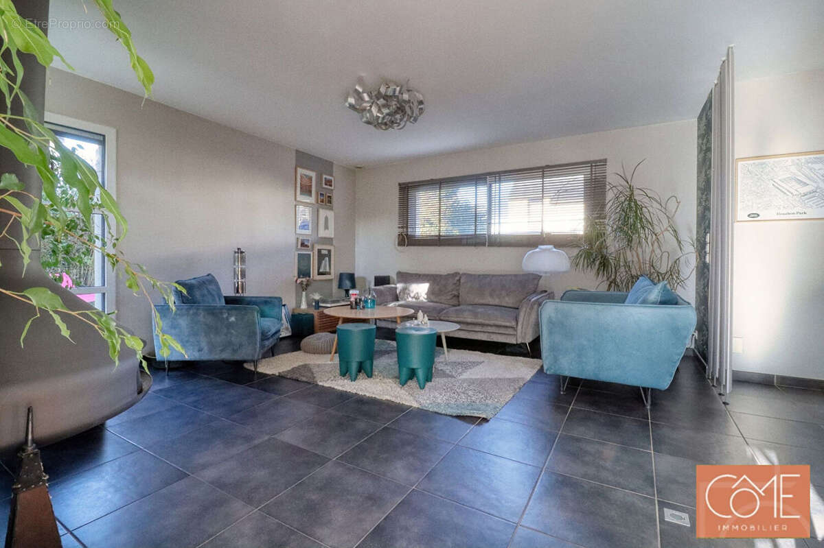 À vendre - saint-gregoire (35760) - quartier champ daguet - maison 5 chambres - 168,66 m² hab.et 185,69m² au sol. - terrain 500  - photo 3