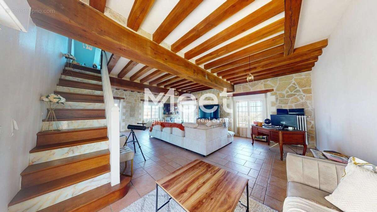 Maison à JUSSY