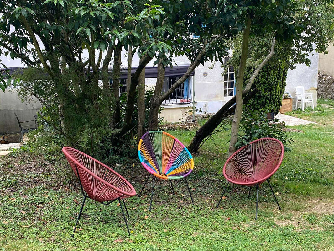 Maison à SAINT-CYR-SUR-MORIN