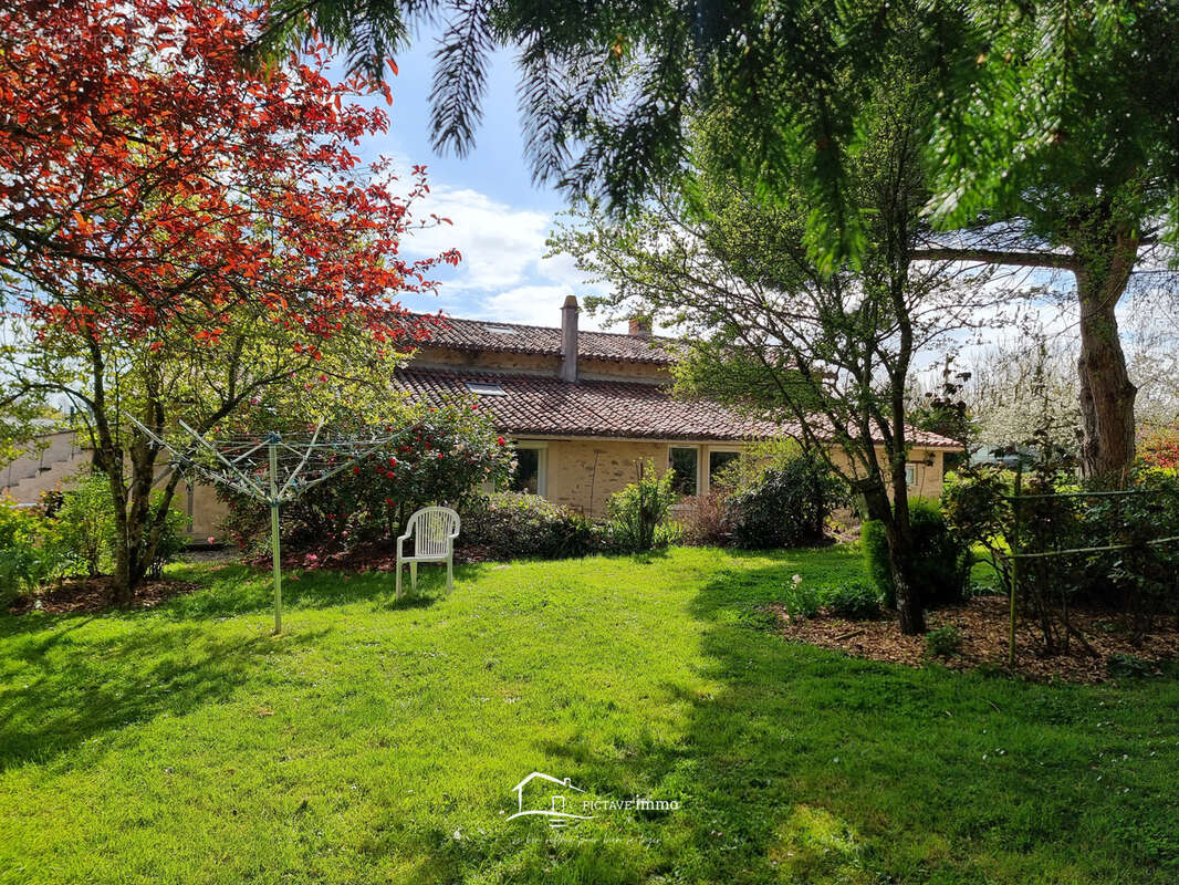 Maison à SAINT-MARTIN-DU-FOUILLOUX
