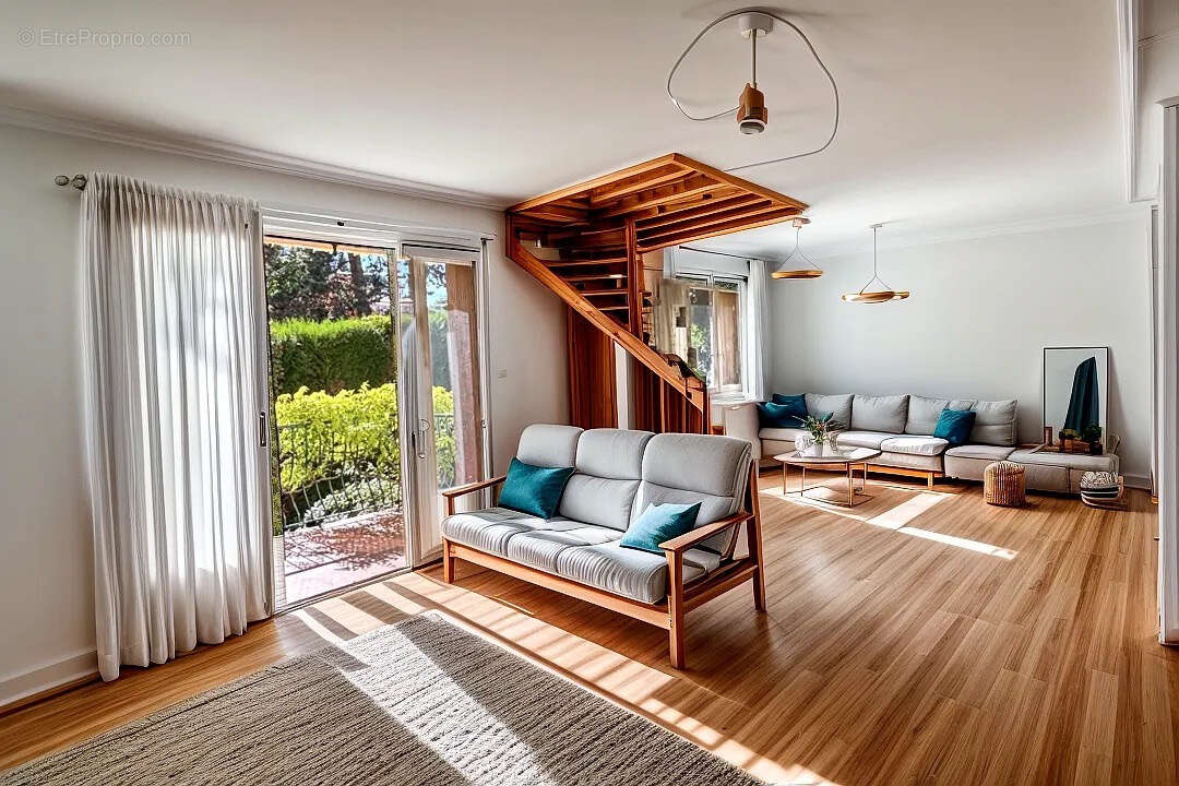 Maison à SAINT-CYR-AU-MONT-D&#039;OR