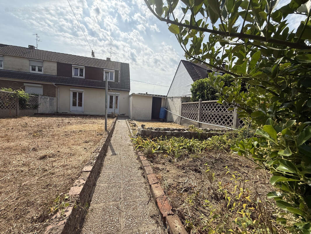 Maison de residence - photo 3