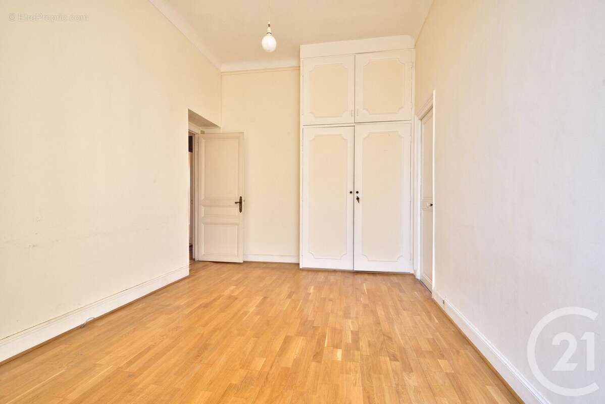 Appartement 92 m² à Nice  - photo 12