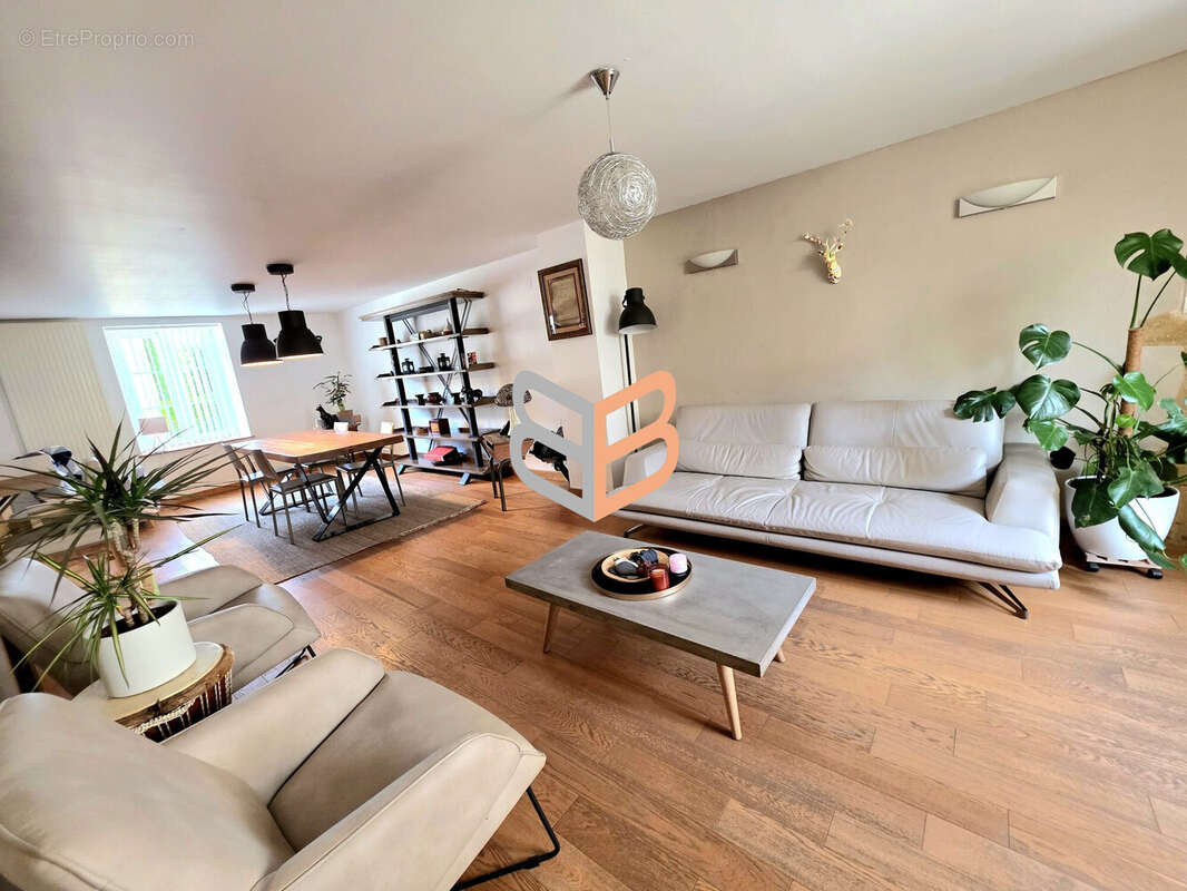 Maison 220 m² à Morfontaine  - photo 5