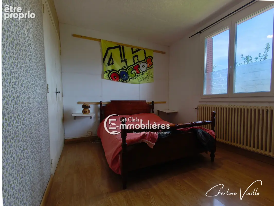 Maison familiale avec grand terrain arboré et potentiel de rénovation - photo 8