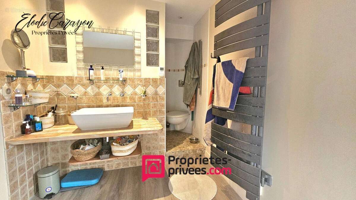 Maison à VILLEMOUSTAUSSOU