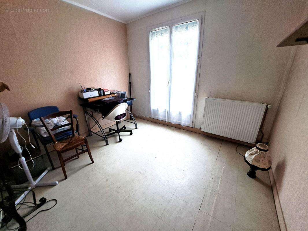 Maison à MONTIGNAC-CHARENTE