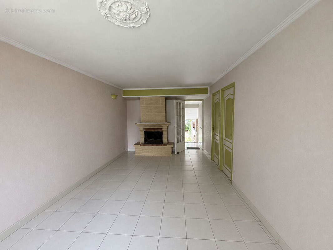 Maison à BLANQUEFORT