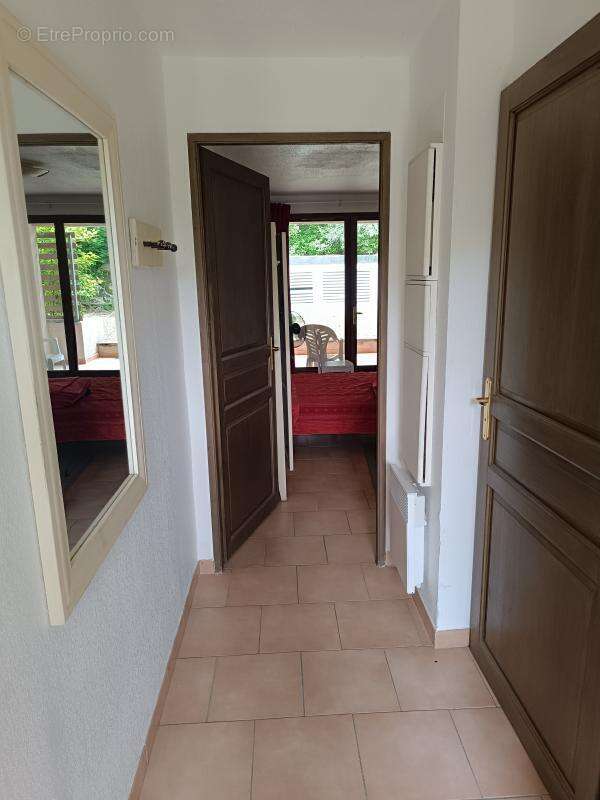 Appartement à BARJAC