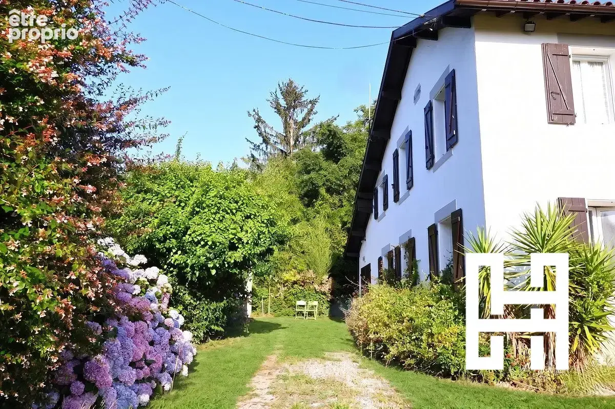 Maison 181 m² à Anglet  - photo 2