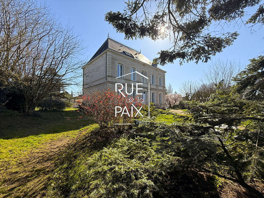 Maison à CHATELLERAULT