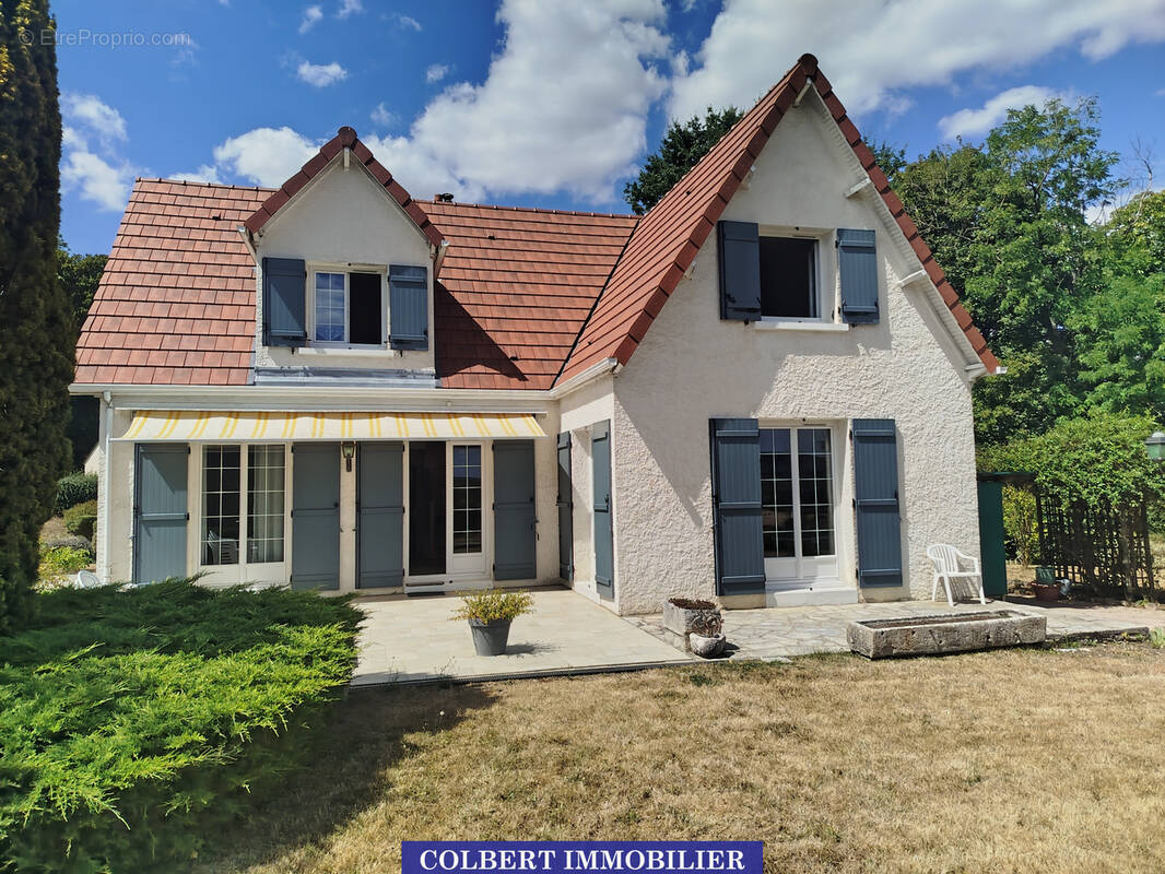 Maison à MONETEAU