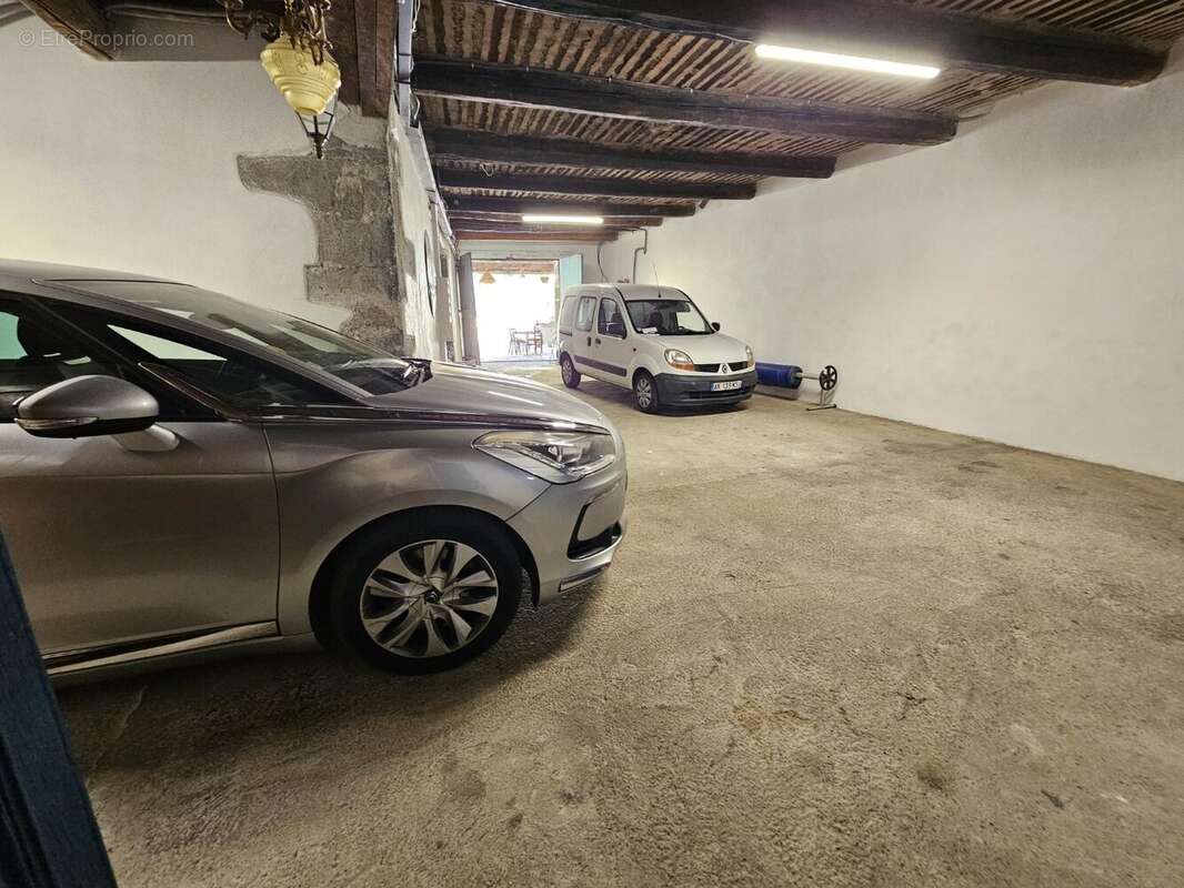 Maison de caractère, grand garage, terrasses et piscine - photo 38