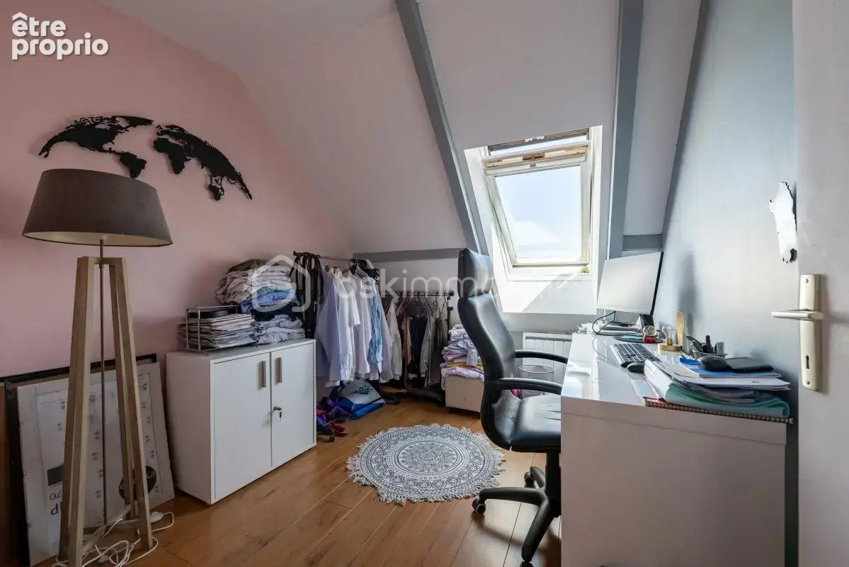Très beau duplex composé de ses 4 chambres ! - photo 9