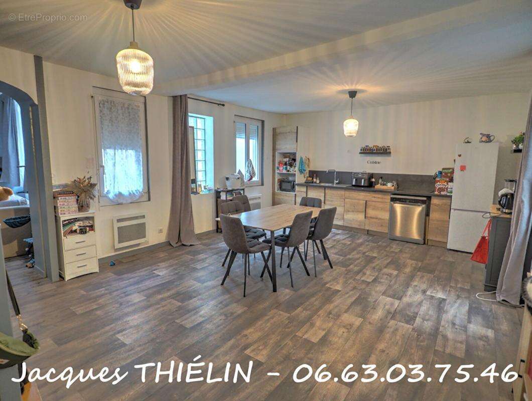 Appartement à LONGUE-JUMELLES