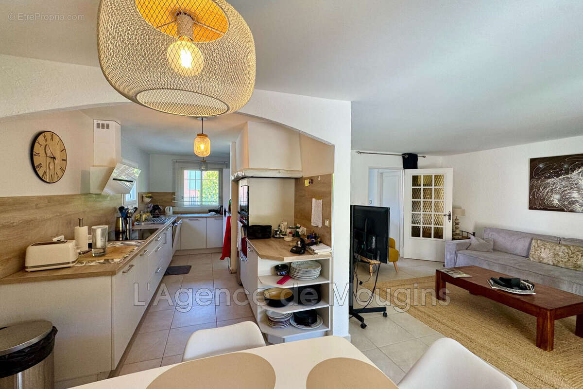 Maison 75 m² à Mougins  - photo 6