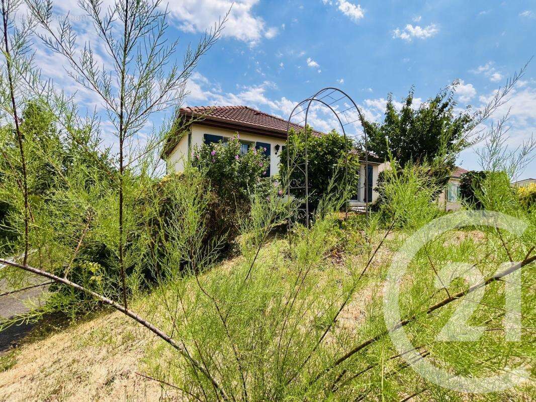 Maison 65 m² à Limoges  - photo 4