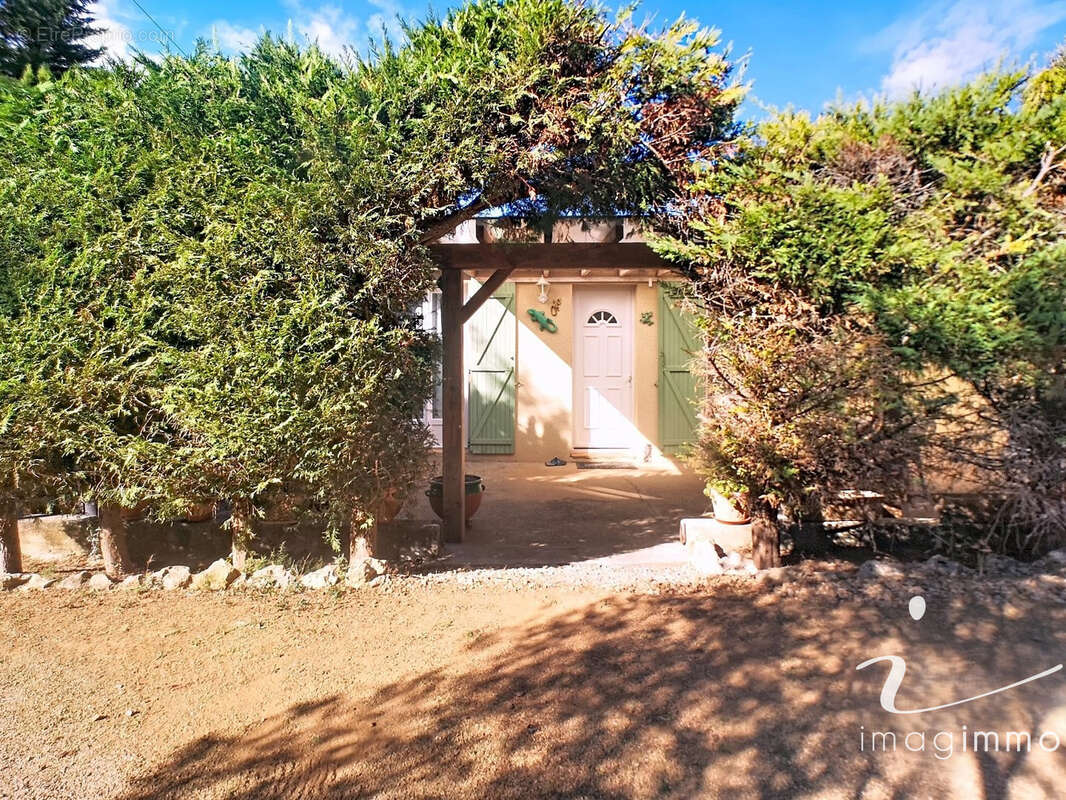 Villa située dans un environnement priviligié avec possibilité extension - photo 2