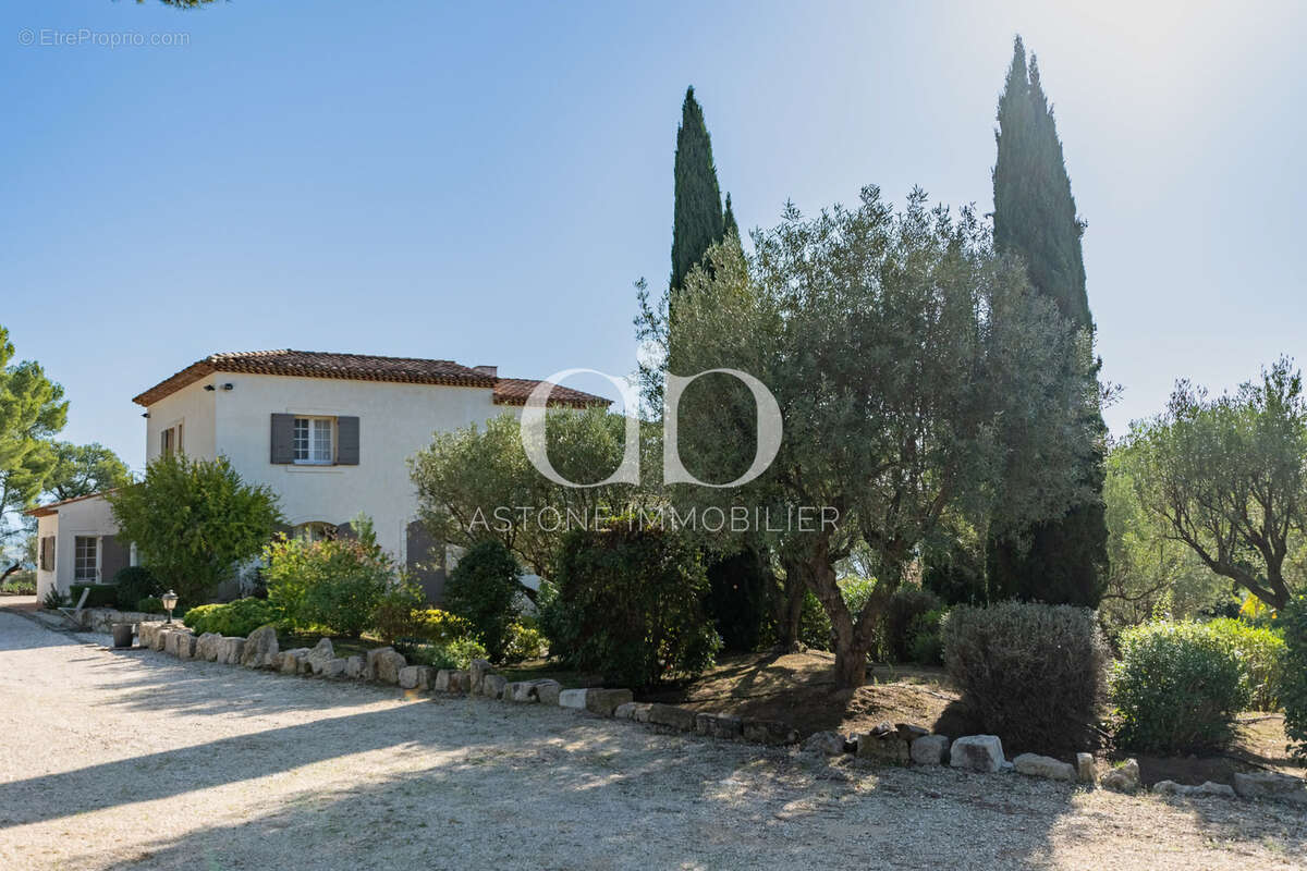 Maison à LA CADIERE-D'AZUR