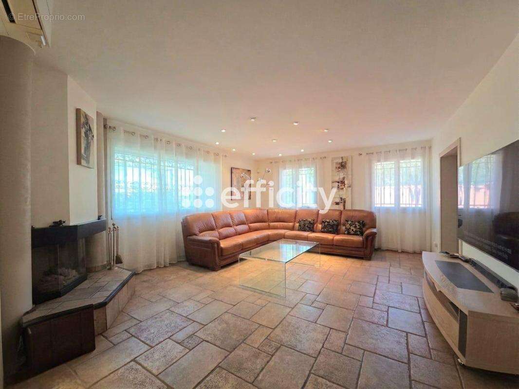 Maison à MARSEILLE-10E