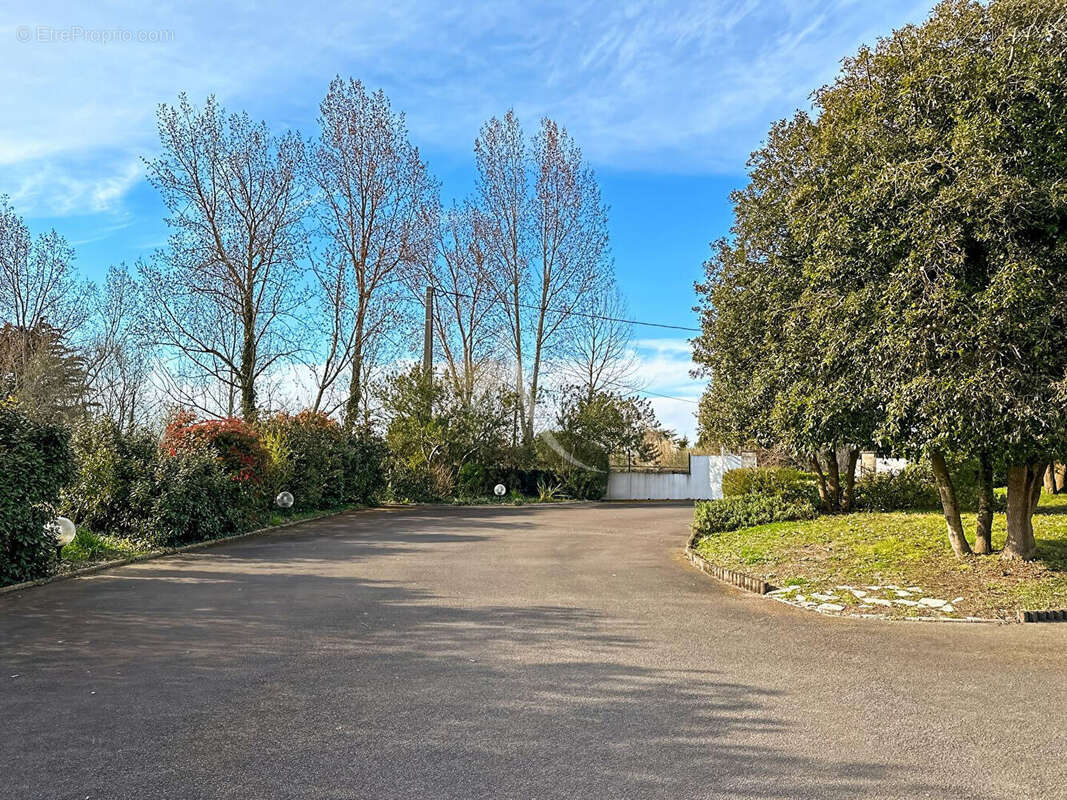 Maison à LE PERRIER