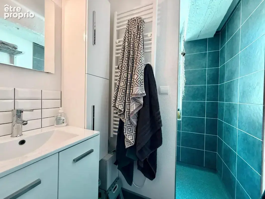 Maison de ville sur 3 niveaux, 62m², 2 chambres et une pièce, cave - photo 8