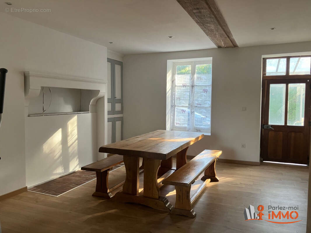 Maison à DAMPIERRE-SOUS-BOUHY