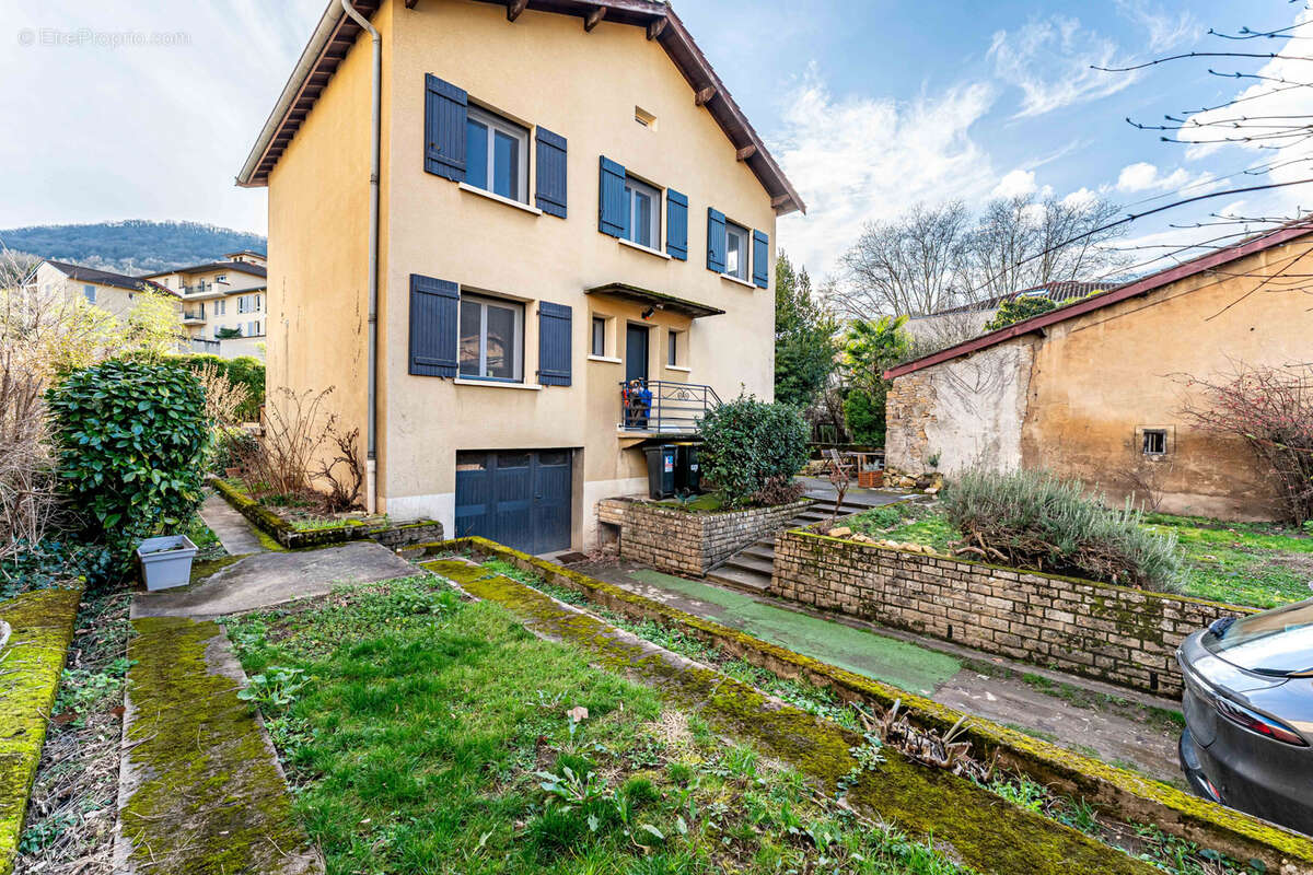 Maison à SAINT-ROMAIN-AU-MONT-D'OR
