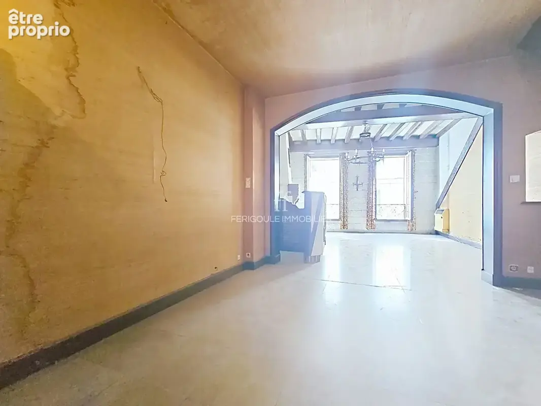 Avignon intra muros. Appartement T2 60m² - photo 3