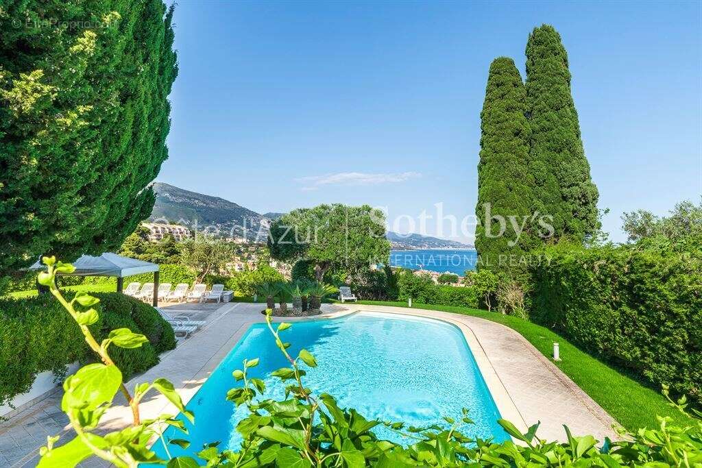 Appartement à ROQUEBRUNE-CAP-MARTIN