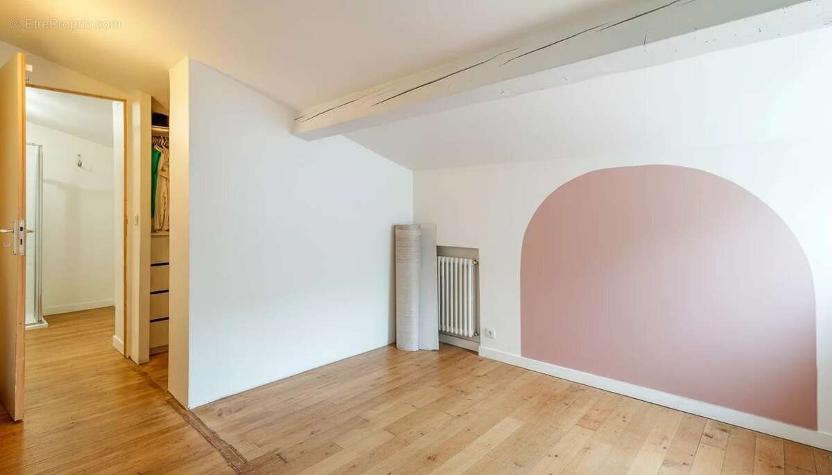 Maison à SAINT-ROMAIN-EN-JAREZ