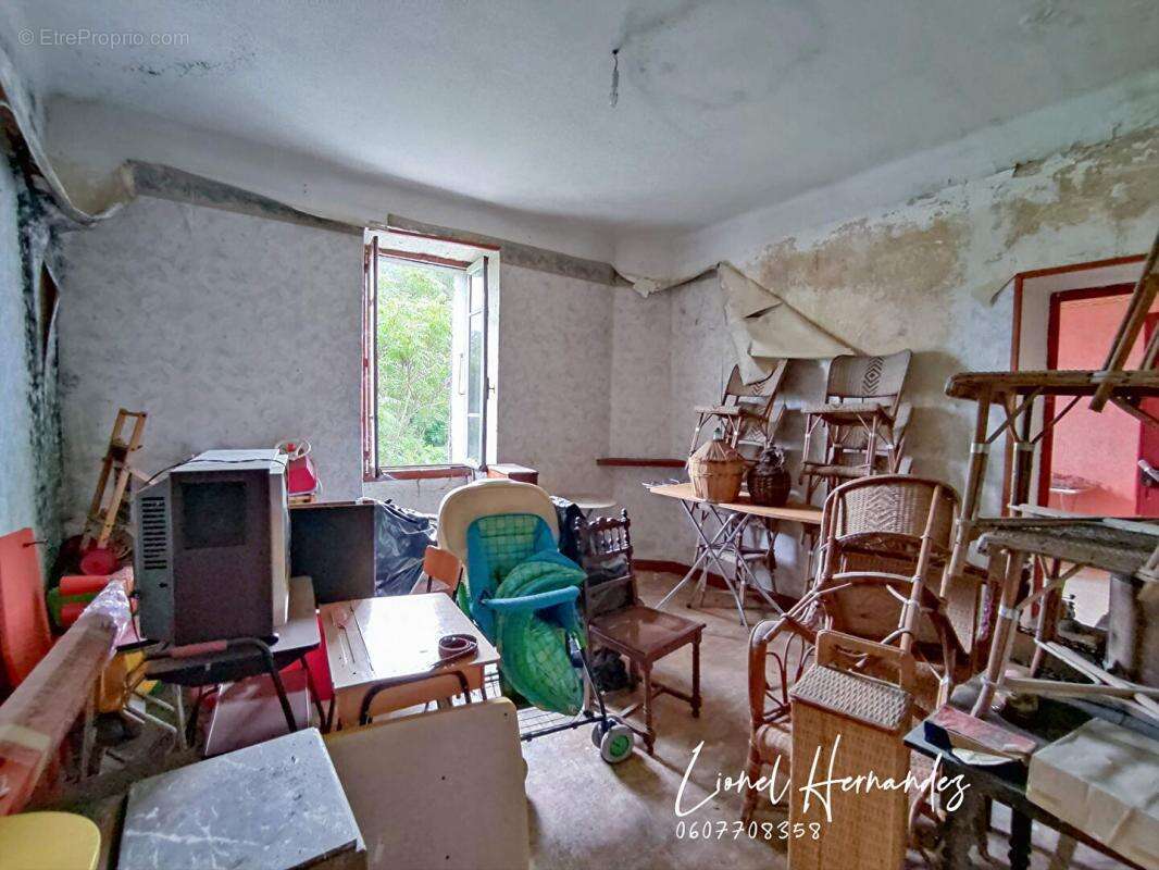 Appartement à MOLIERES-SUR-CEZE