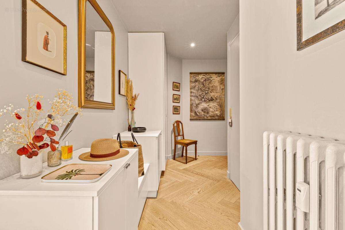 NICE Carré d'or 3P 77m² Dernier étage Balcon Grenier - photo 10