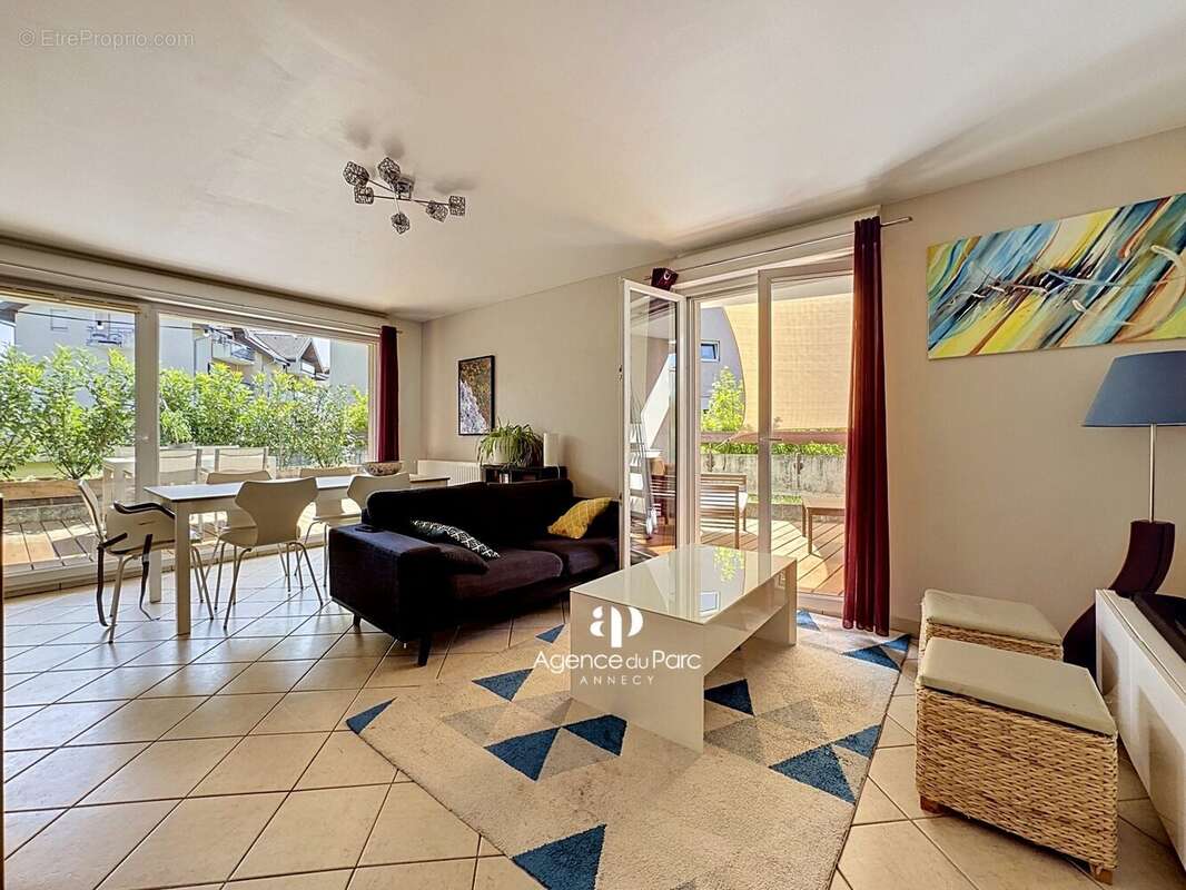 Appartement à POISY